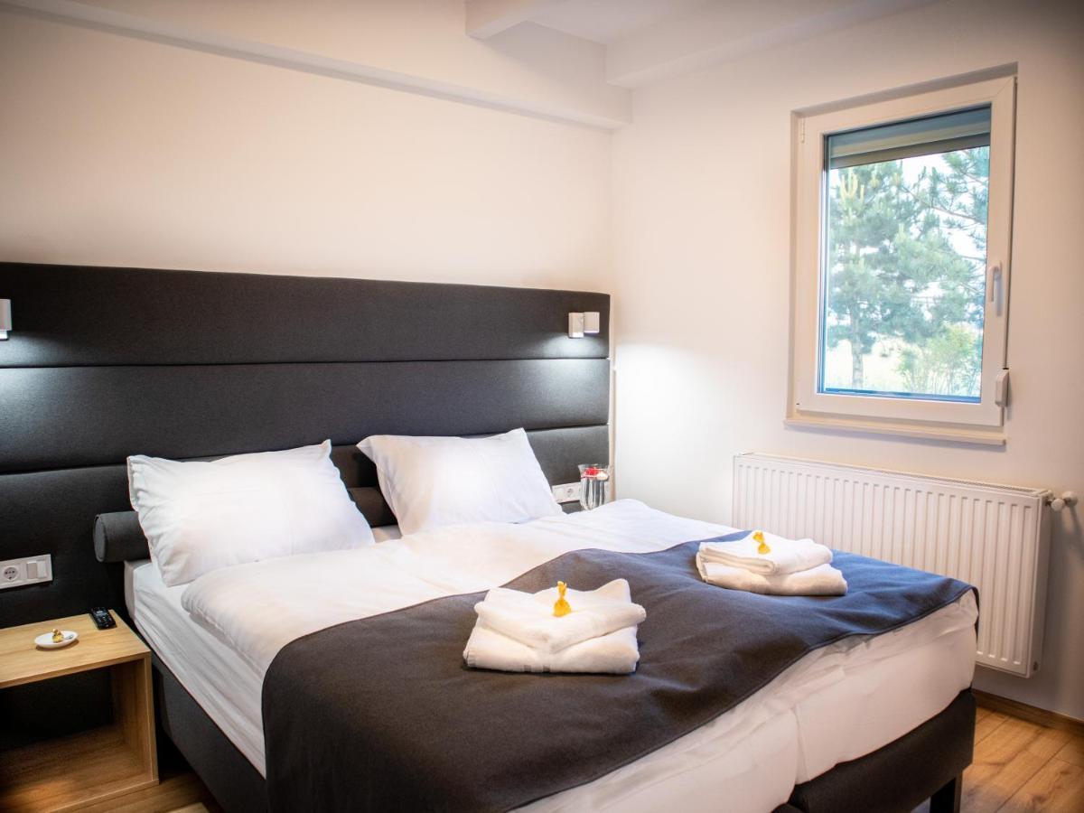 Ugo Apartman Halaszi Exterior photo