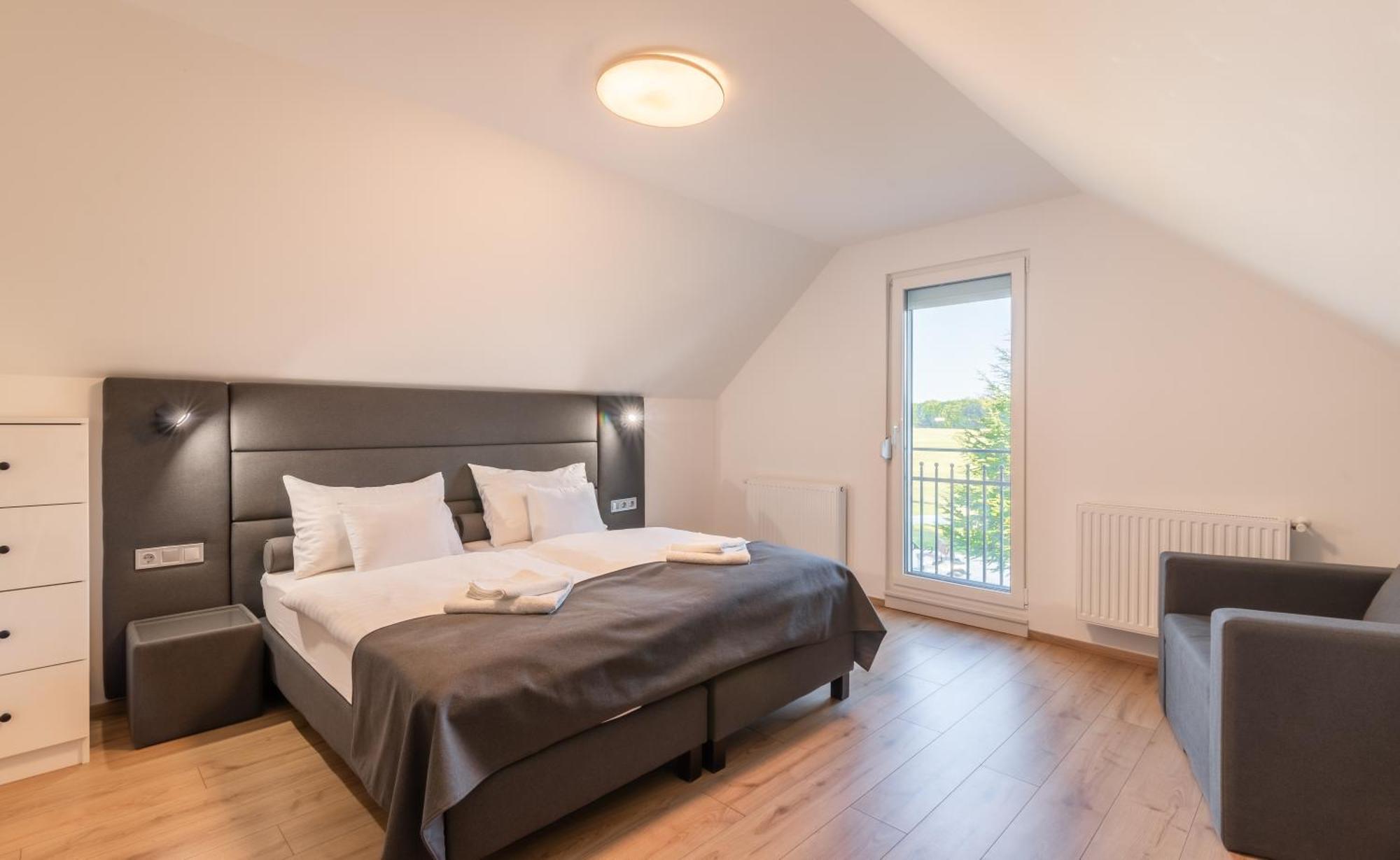 Ugo Apartman Halaszi Exterior photo