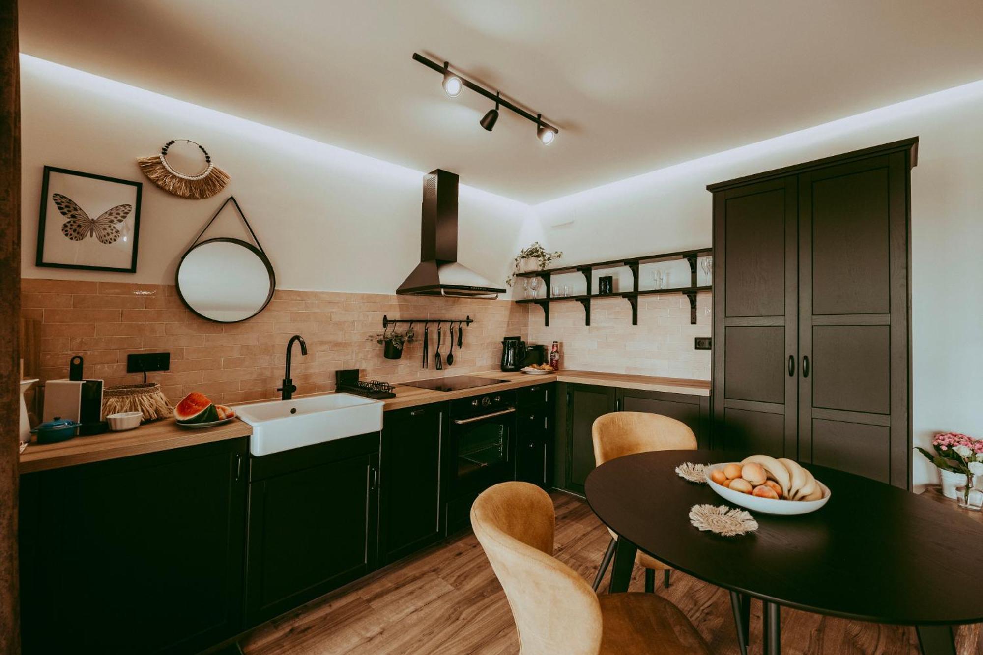Ugo Apartman Halaszi Exterior photo